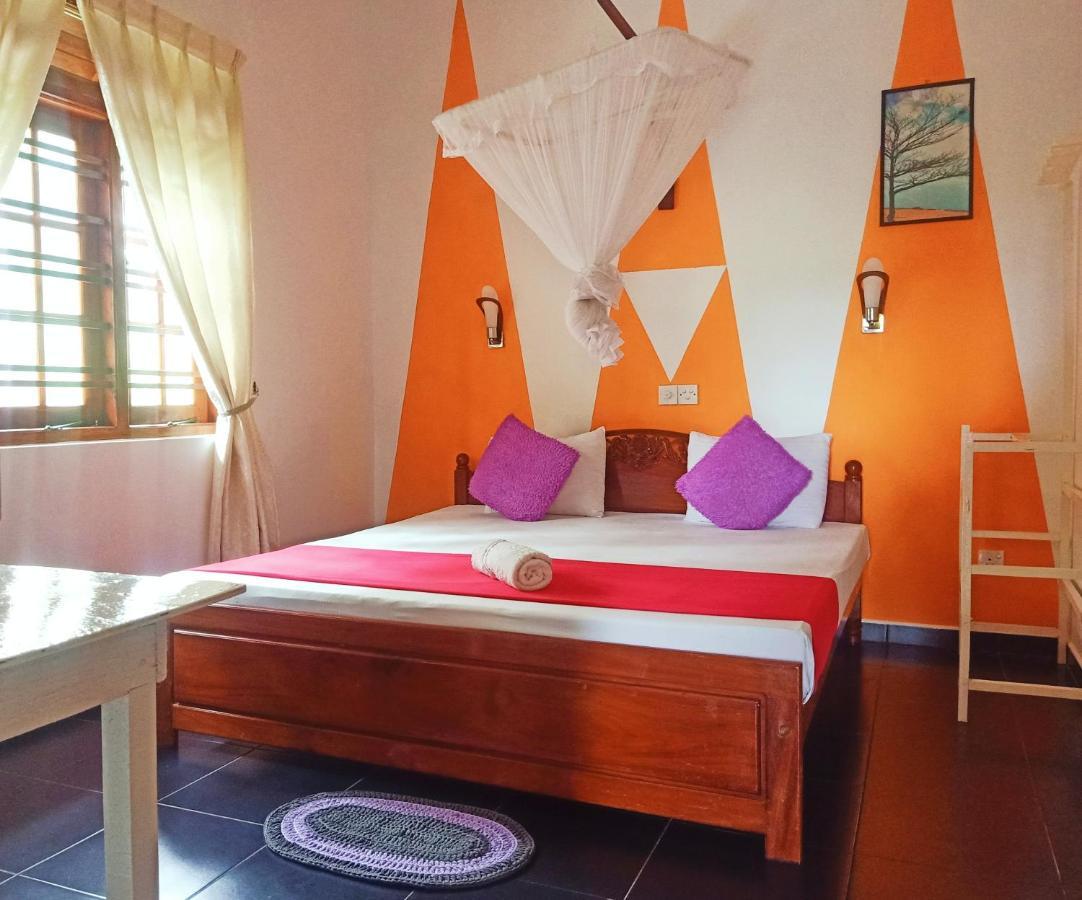 Mali Guest House Hikkaduwa Exterior photo