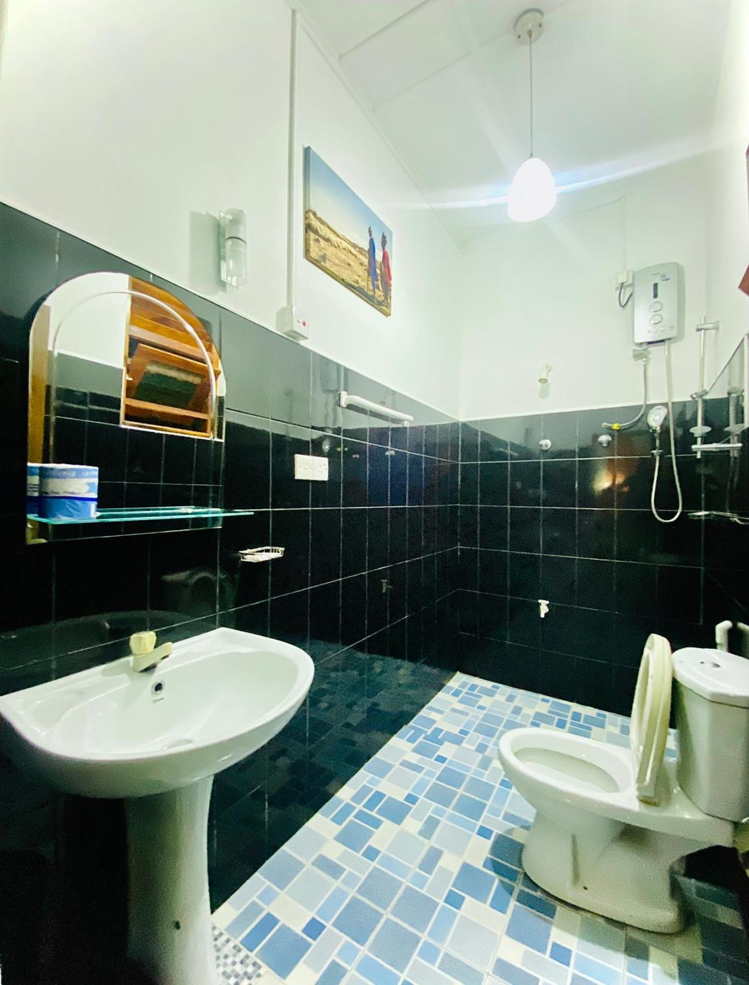 Mali Guest House Hikkaduwa Exterior photo