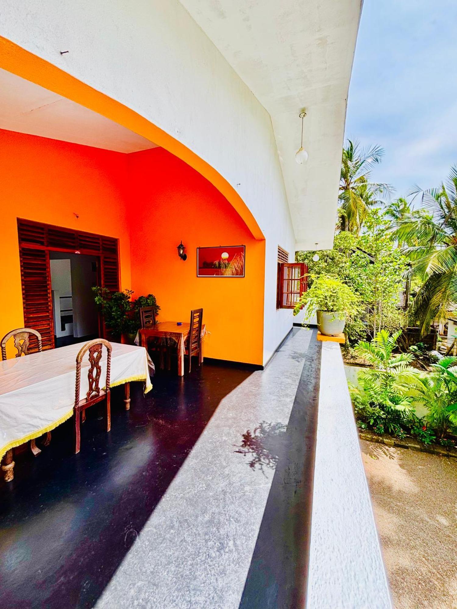Mali Guest House Hikkaduwa Exterior photo