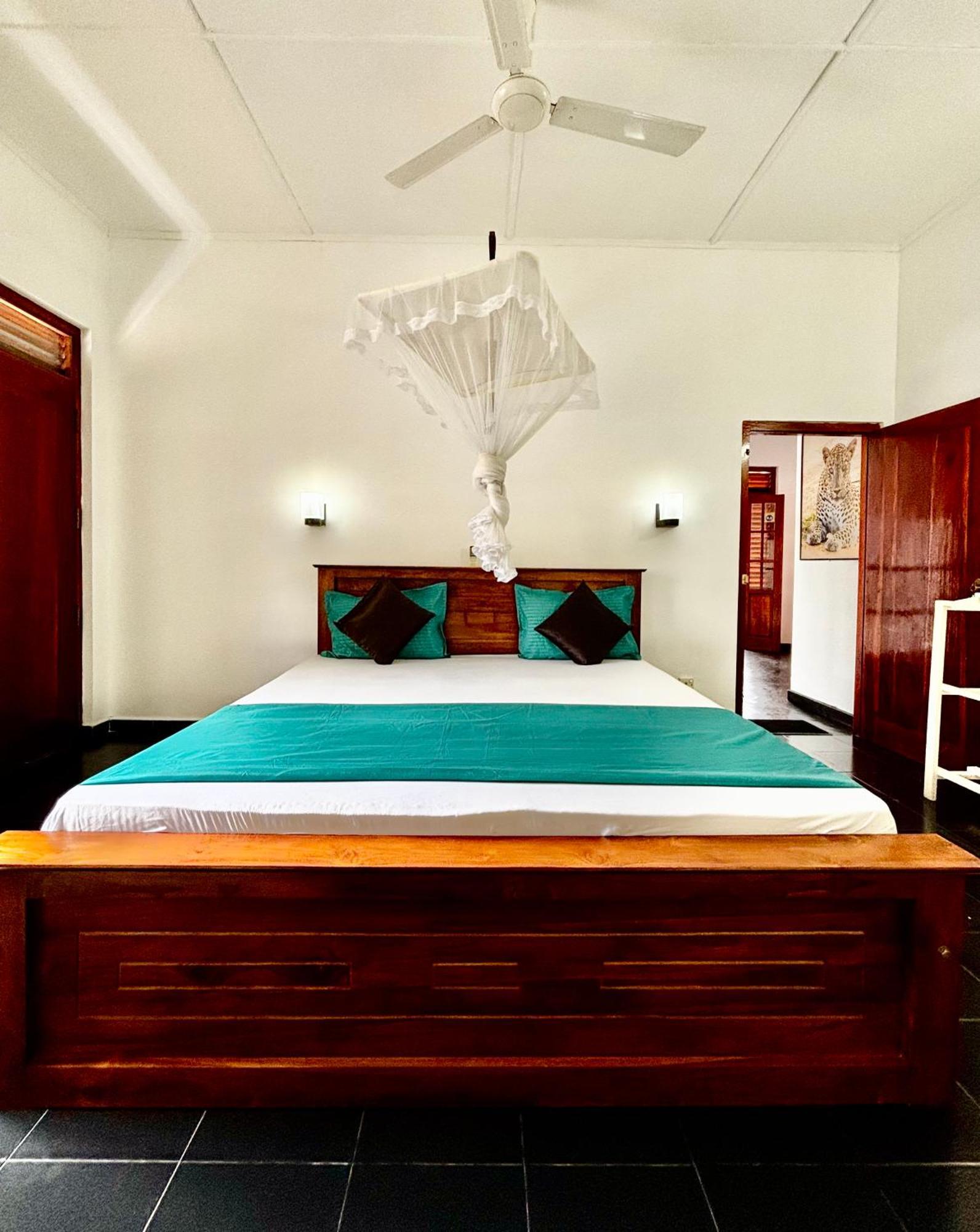 Mali Guest House Hikkaduwa Exterior photo