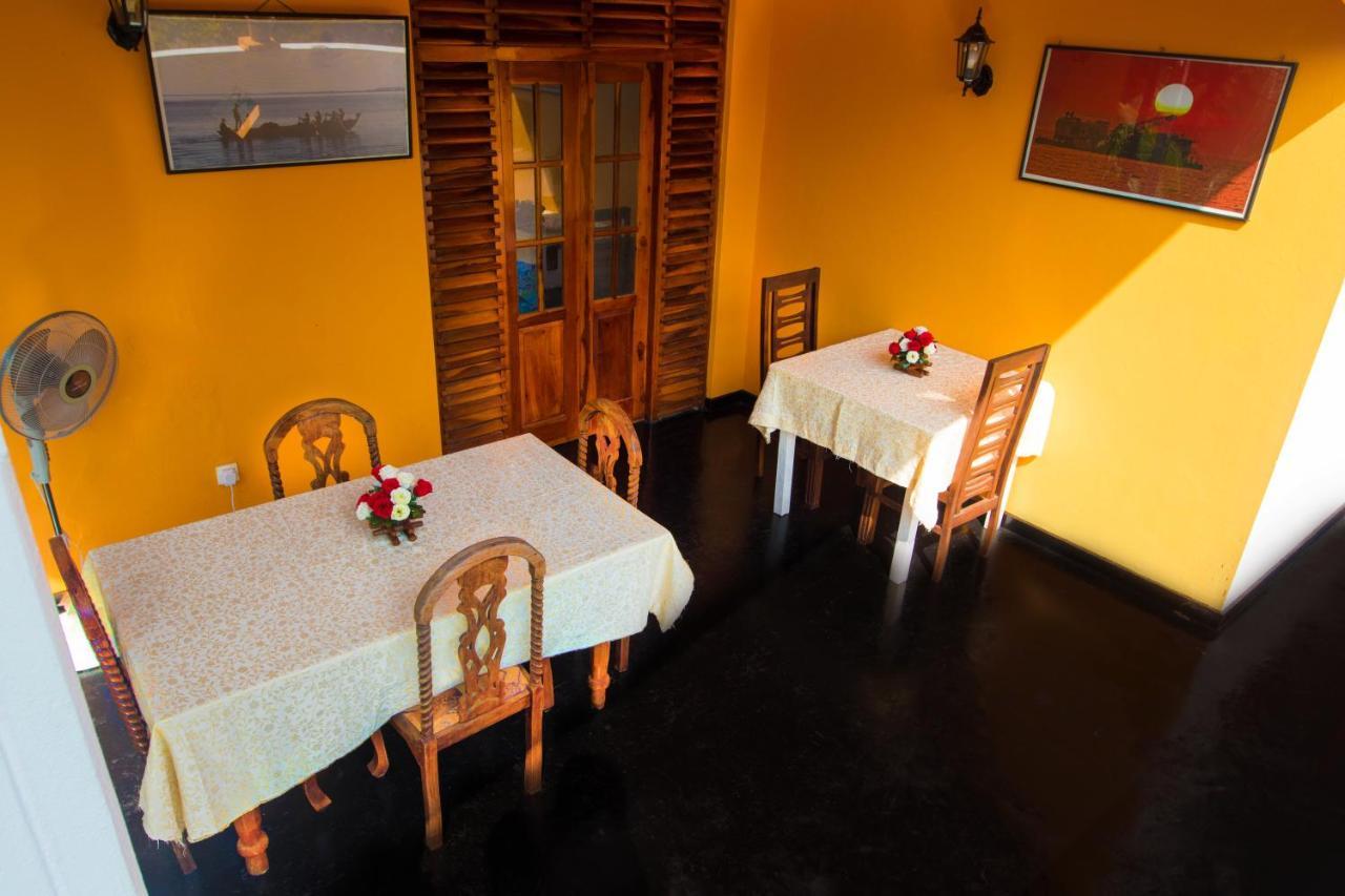 Mali Guest House Hikkaduwa Exterior photo